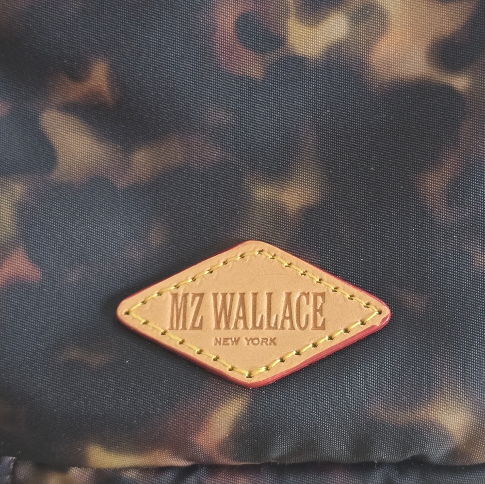 SOLD ♡ | Tortoise Crossbody - Picture 10 of 13